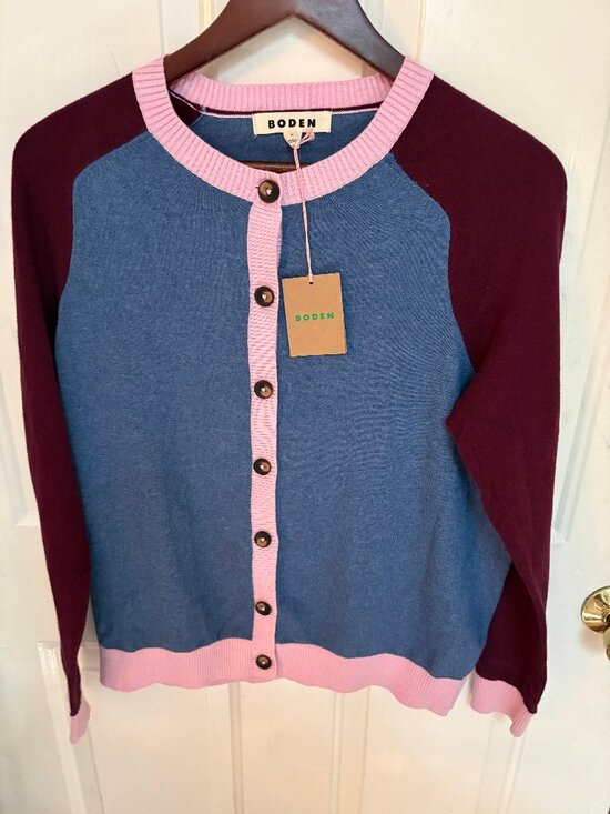 Boden Sweaters - NWT Boden Meg Raglan Sleeve Colorblock Cardigan - Size M